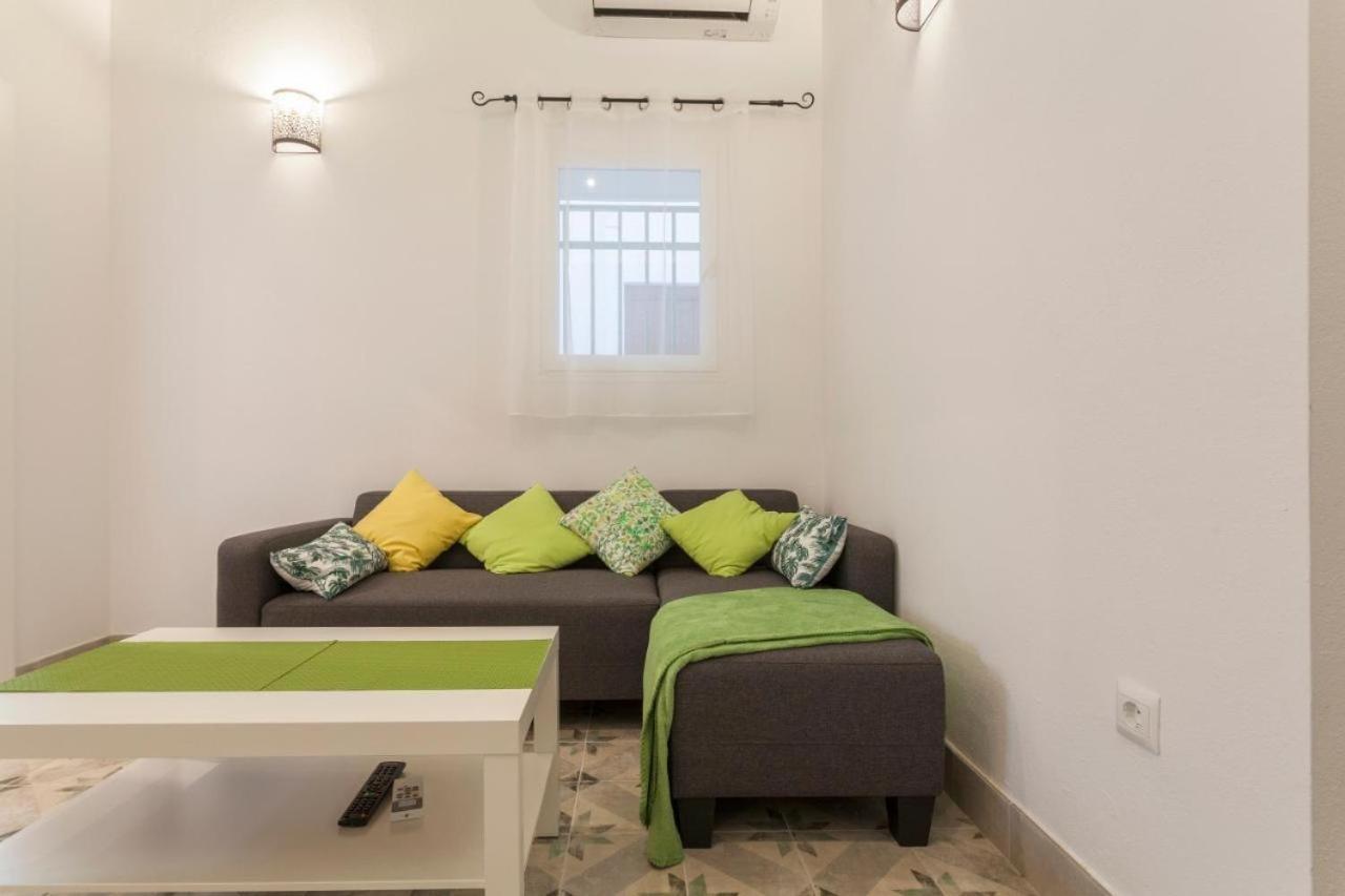 Wish Suite Pureza De Triana Sevilla Exterior photo