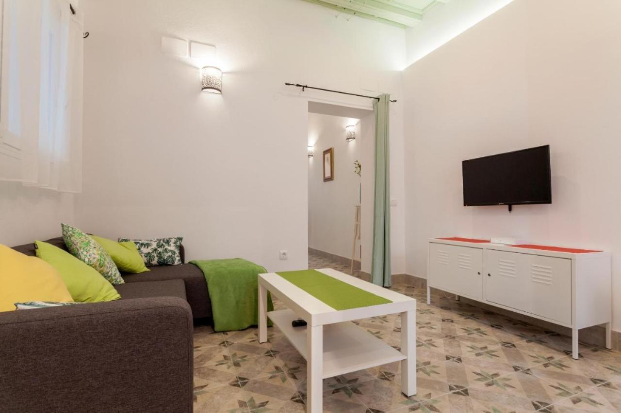 Wish Suite Pureza De Triana Sevilla Exterior photo